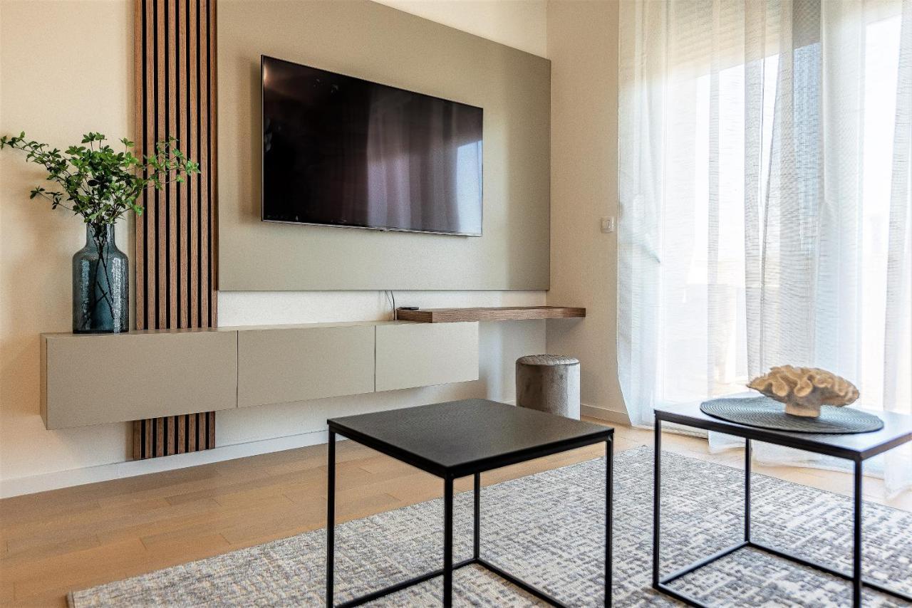 City Lux Apartment 2 - With Garage And Balcony Zadar Dış mekan fotoğraf